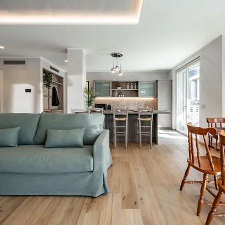 Villa Sunshine - Luxury Property, With Pool & Large Private Garden, Few Steps From The Beach, Ideal For Families, Large Groups And People With Mobility Issuess